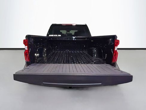 Used 2023 Chevrolet Silverado 1500 LT AWD/4WD image 27