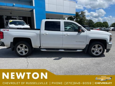 Used 2018 Chevrolet Silverado 1500 LT w/ All Star Edition AWD/4WD image 16