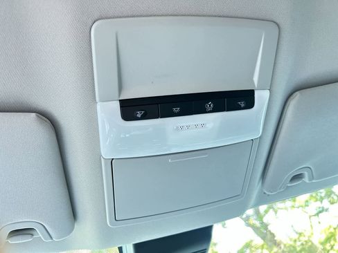 Used 2024 Nissan Altima 2.5 SR FWD image 17