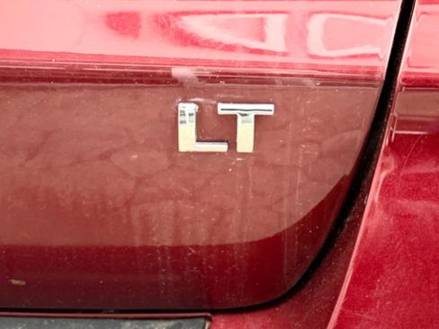 Used 2017 Chevrolet Traverse LT image 45