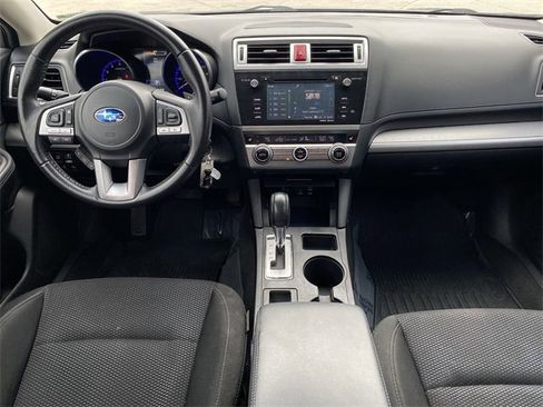 Used 2017 Subaru Outback 2.5i Premium image 16
