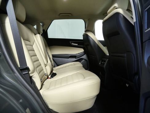 Certified 2024 Ford Edge SEL w/ Convenience Package AWD/4WD image 11