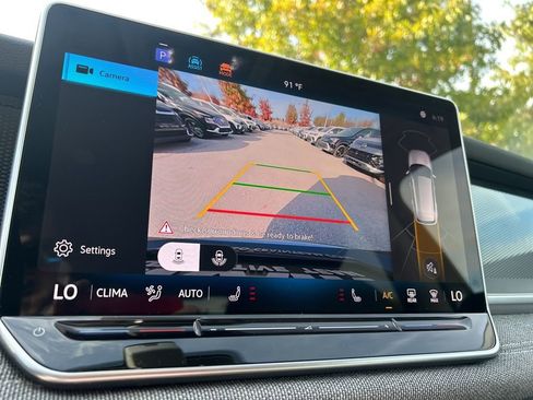 New 2026 Volkswagen Tiguan S AWD/4WD image 17