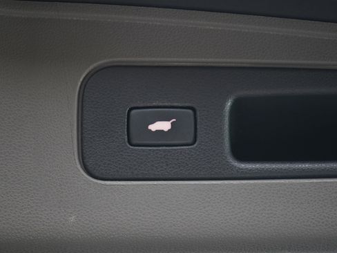 Used 2016 Honda Odyssey Touring image 19