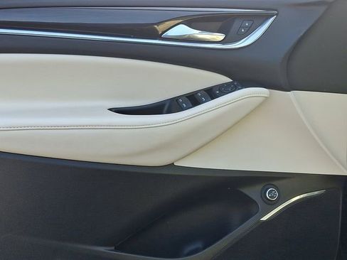 Certified 2023 Buick Enclave Essence w/ Experience Buick Package AWD/4WD image 15