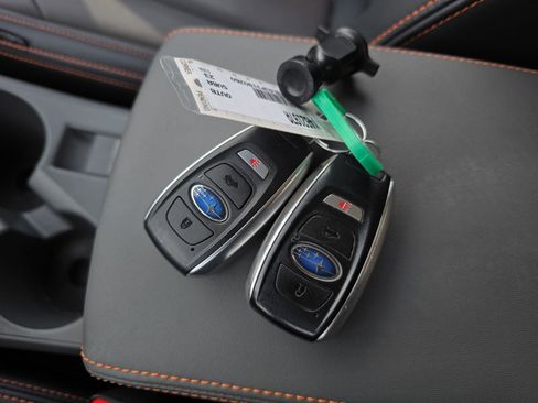 Used 2024 Subaru Crosstrek 2.5i Limited w/ Crosstrek Mirror Package image 13