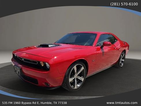 Used 2016 Dodge Challenger R/T RWD image 3