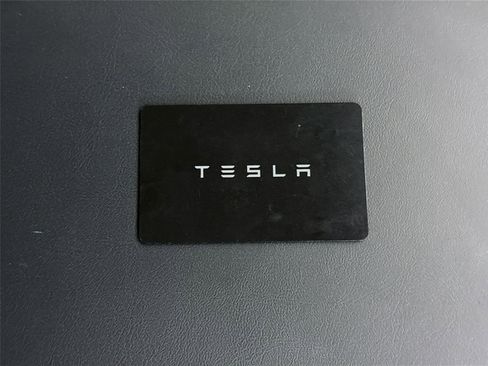 Used 2026 Tesla Model Y Long Range image 25