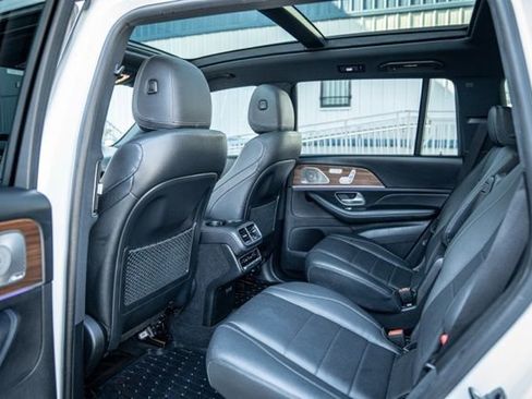 Used 2022 Mercedes-Benz GLS 450 4MATIC w/ AMG Line Exterior image 48
