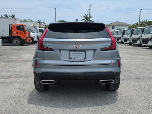Used 2025 Cadillac XT4 Premium Luxury FWD image 6