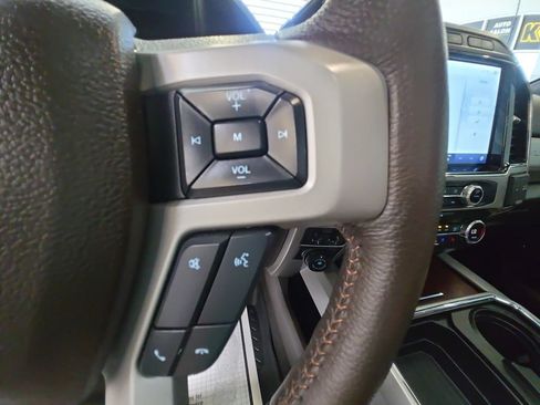 Used 2022 Ford F350 King Ranch w/ King Ranch Ultimate Package AWD/4WD image 19