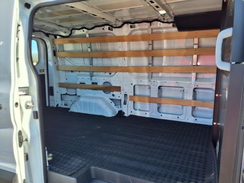 Used 2024 Ford Transit 250 Low Roof w/ Exterior Upgrade Package image 25