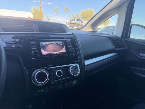 Used 2019 Honda Fit LX image 25