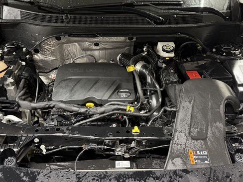 Used 2024 Chevrolet Trax ACTIV w/ Driver Confidence Package image 28