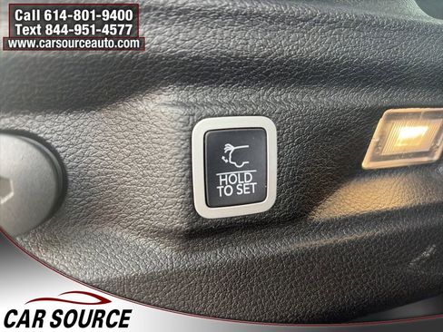 Used 2022 Jeep Grand Cherokee L Limited w/ Black Appearance Package AWD/4WD image 8