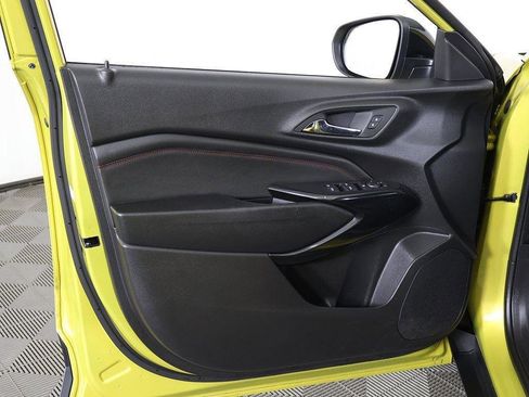 Used 2024 Chevrolet Trax RS image 20