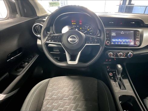 Used 2024 Nissan Kicks SV FWD image 17