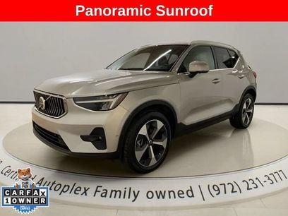 Used 2025 Volvo XC40 B5 Plus
