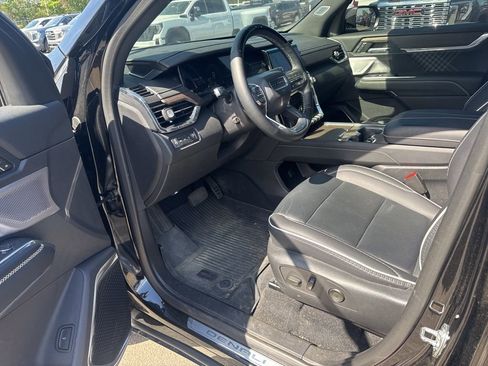 Certified 2025 GMC Acadia Denali w/ Super Cruise Package image 9