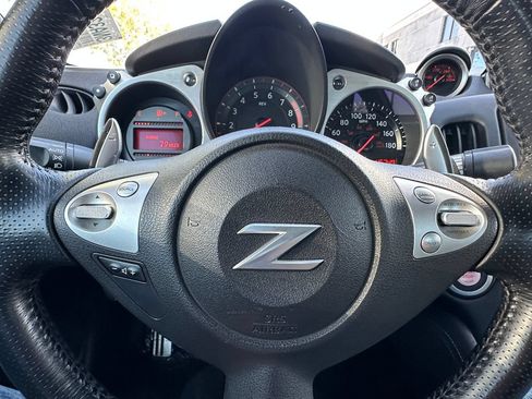 Used 2014 Nissan 370Z Roadster RWD image 22
