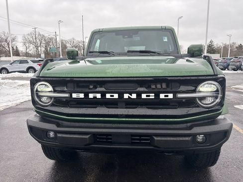 Used 2025 Ford Bronco Outer Banks image 3