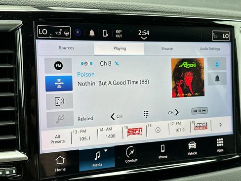Used 2023 Chrysler Pacifica Touring-L FWD image 20