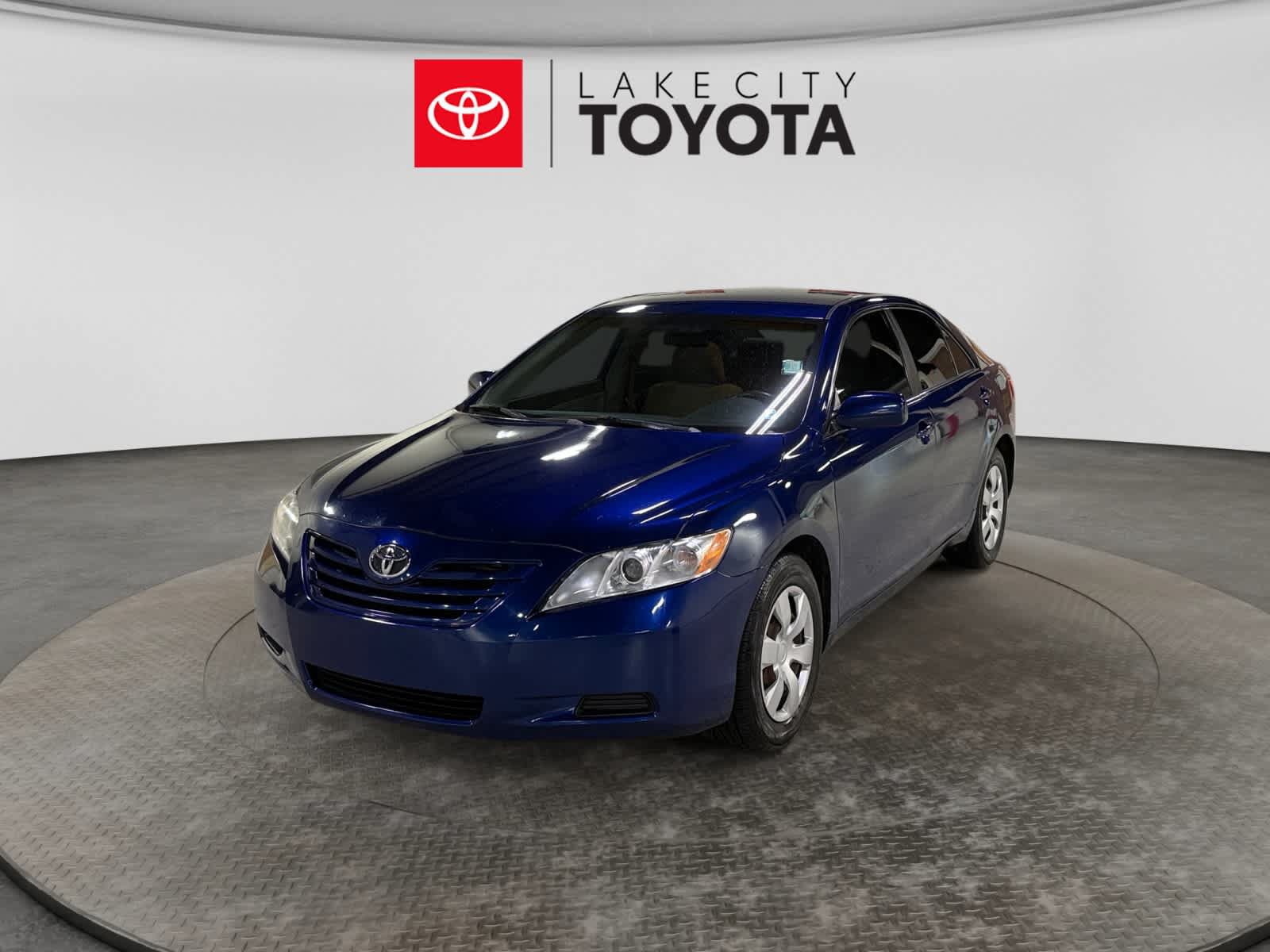Used 2007 Toyota Camry LE FWD image 1