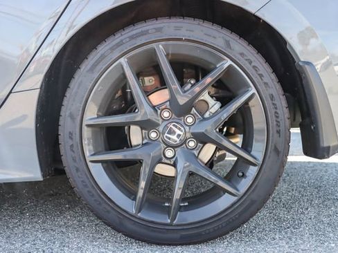 Used 2025 Honda Civic Sport image 10
