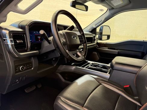 Used 2025 Ford F350 Lariat w/ Black Appearance Package AWD/4WD image 30