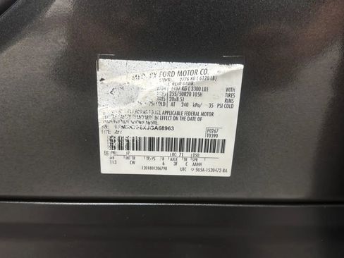 Used 2018 Ford Explorer Limited w/ Equipment Group 301A FWD image 26
