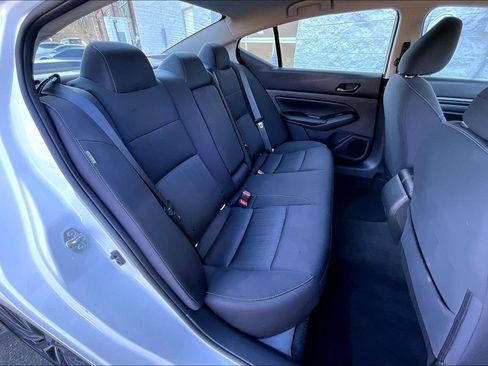 Certified 2025 Nissan Altima 2.5 SV image 19