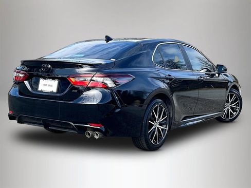 Used 2023 Toyota Camry SE image 7