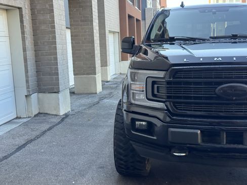 Used 2019 Ford F150 Limited image 11