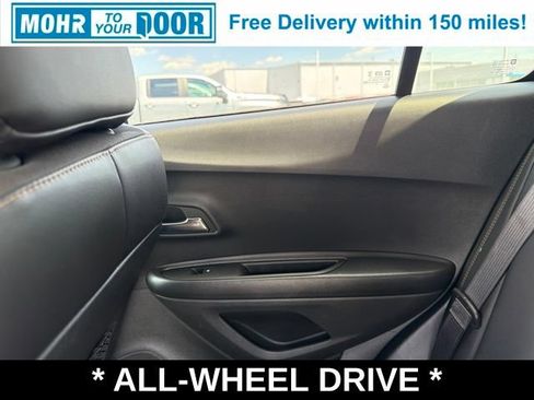 Used 2022 Chevrolet Trax LT w/ Driver Confidence Package AWD/4WD image 39
