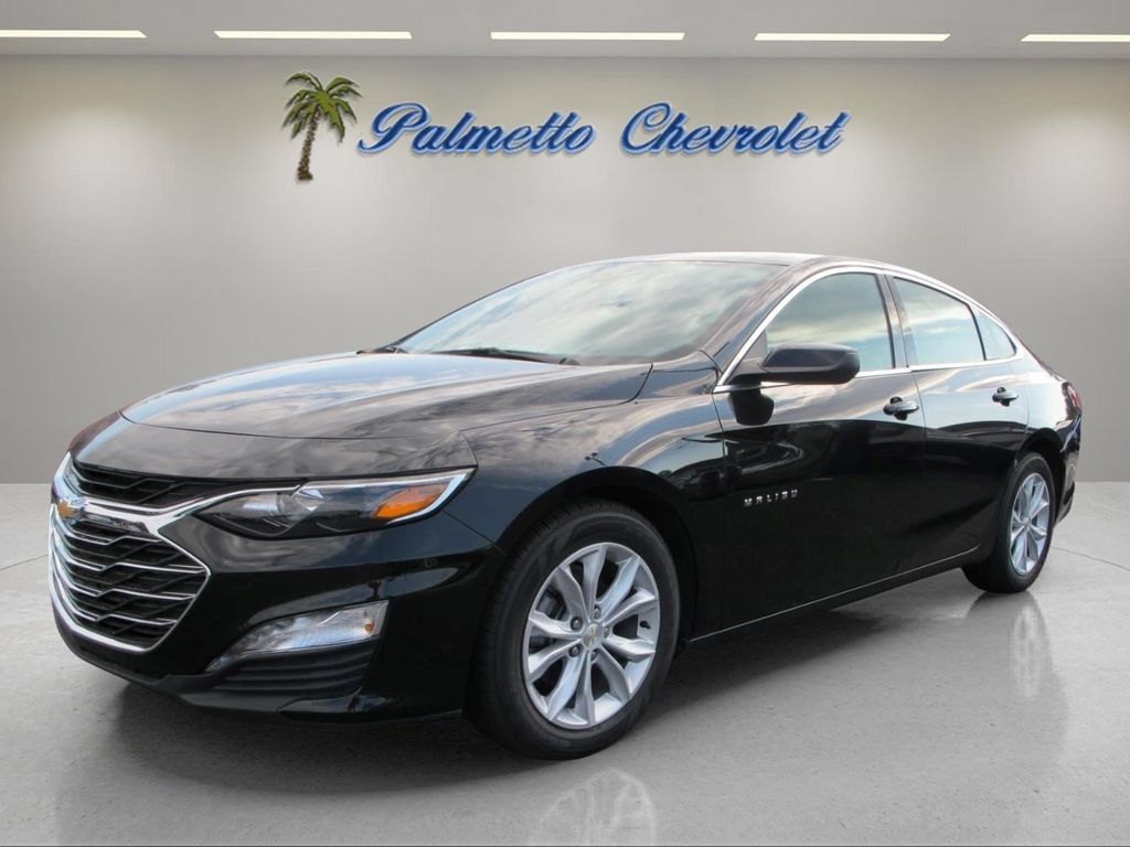 Used 2025 Chevrolet Malibu LT FWD image 6