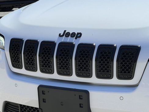 Used 2023 Jeep Cherokee Altitude Lux AWD/4WD image 36