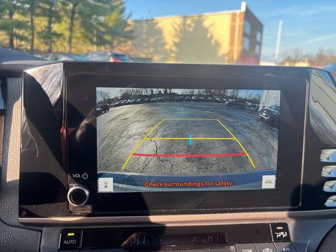 Used 2025 Toyota Camry LE image 17