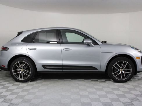 Used 2025 Porsche Macan image 8