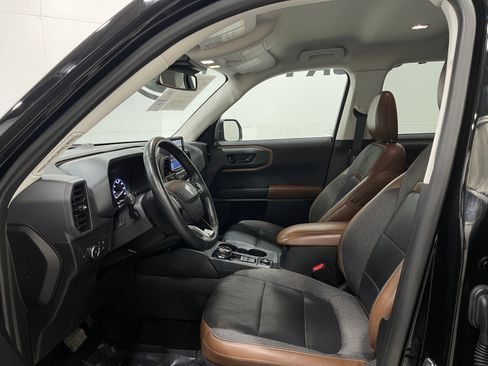 Used 2021 Ford Bronco Sport Outer Banks w/ Outer Banks Package (96D) AWD/4WD image 11