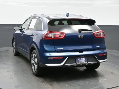 Used 2017 Kia Niro LX image 4