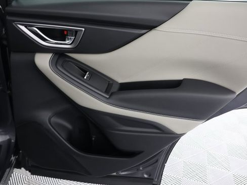 Used 2023 Subaru Forester Limited image 27