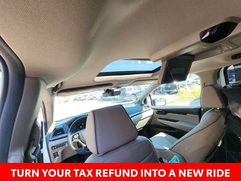 Used 2023 Honda Odyssey Elite image 25