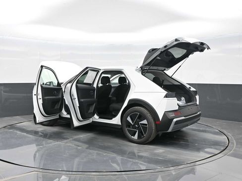 New 2025 Hyundai Ioniq 5 SE image 39