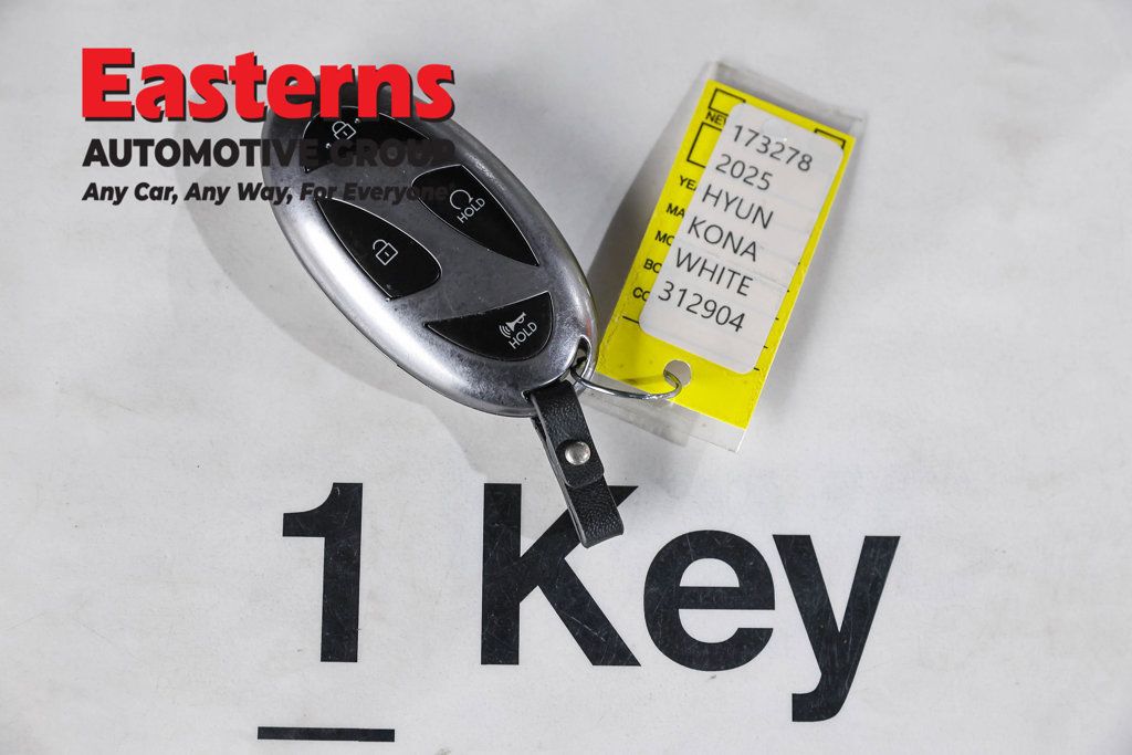 Used 2025 Hyundai Kona SEL FWD image 24