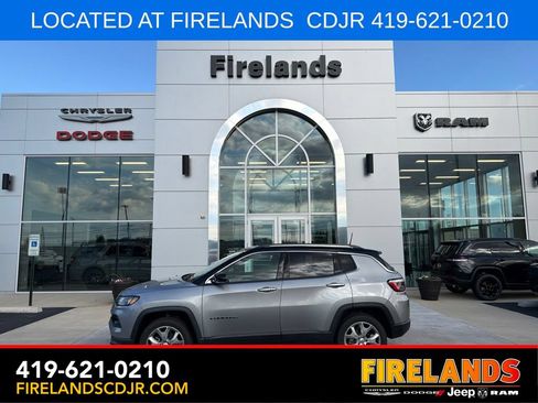 Used 2022 Jeep Compass Limited AWD/4WD image 2