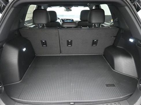 New 2026 Chevrolet Equinox RS AWD/4WD image 32