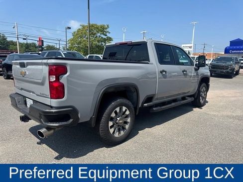 Used 2025 Chevrolet Silverado 2500 Custom w/ Custom Value Package AWD/4WD image 4