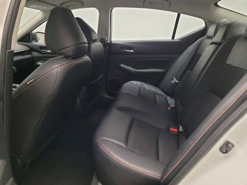 Used 2022 Nissan Altima 2.5 SR FWD image 18