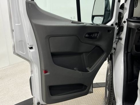 Used 2022 Ford Transit 250 148 High Roof Extended image 16