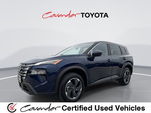 Used 2025 Nissan Rogue SV AWD/4WD image 1